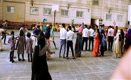 1505105218_10.jpg
